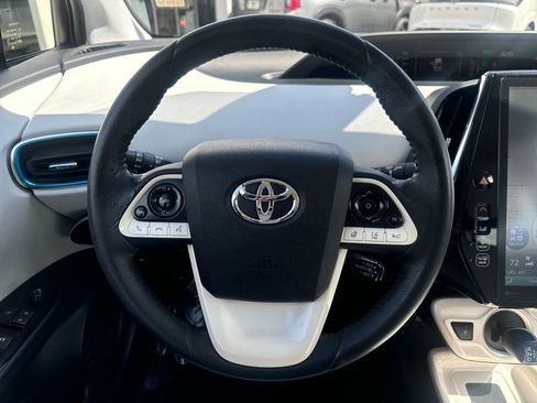 Used 2017 Toyota Prius Prime image 14