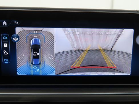 New 2026 Mercedes-Benz GLS 63 AMG 4MATIC image 15