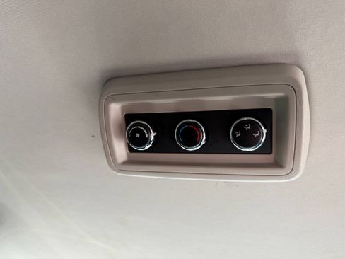 Used 2015 Dodge Grand Caravan SXT w/ Security Group FWD image 32