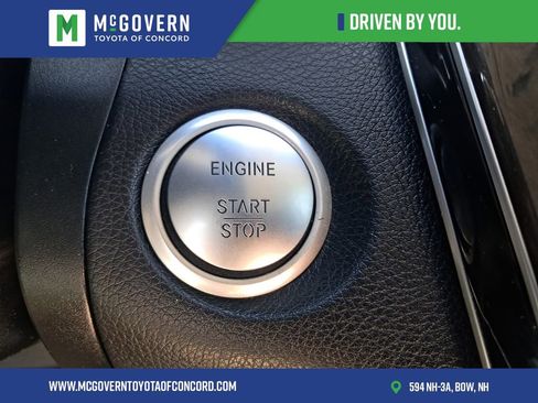 Used 2016 Mercedes-Benz GLC 300 4MATIC image 25