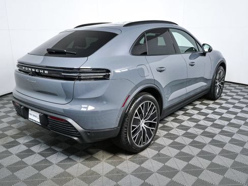 New 2026 Porsche Macan 4 Electric AWD/4WD image 29