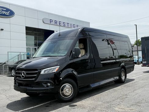 Used 2020 Mercedes-Benz Sprinter 3500 image 22