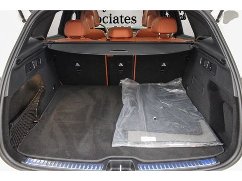 Used 2026 Mercedes-Benz GLC 300 4MATIC image 30