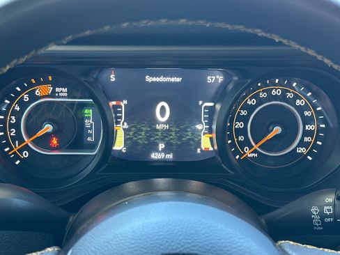 Used 2025 Jeep Wrangler Unlimited Rubicon 392 AWD/4WD image 24