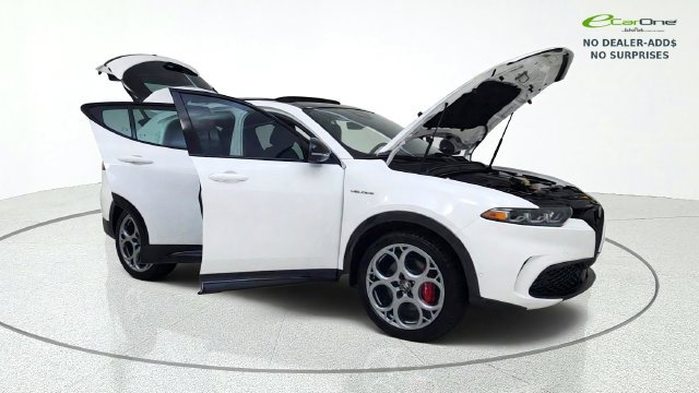 Used 2024 Alfa Romeo Tonale Veloce w/ Active Assist Package AWD/4WD image 20