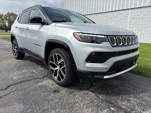 Used 2024 Jeep Compass Limited w/ Elite Group AWD/4WD image 1