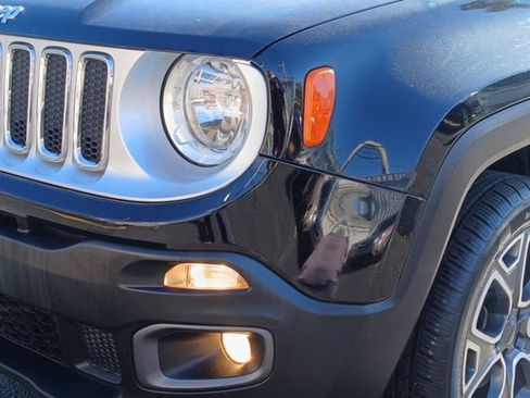 Used 2017 Jeep Renegade Limited image 29