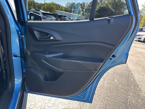 New 2026 Chevrolet Trax LT w/ Driver Confidence Package image 18