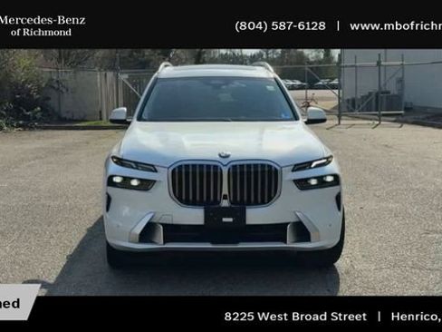 Used 2025 BMW X7 xDrive40i w/ Premium Package image 5