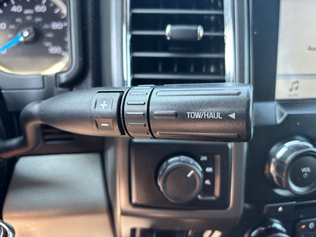 Used 2017 Ford F250 XLT w/ XLT Premium Package AWD/4WD image 38