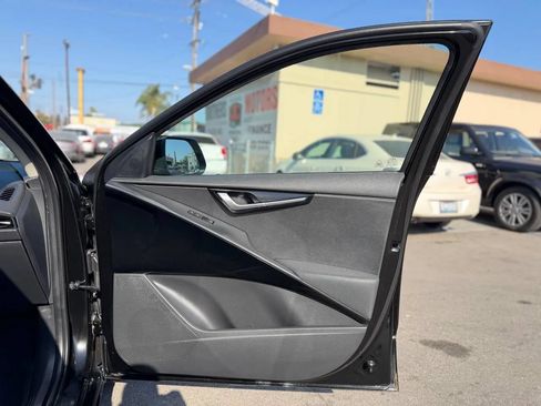 Used 2023 Kia Niro EX FWD image 36