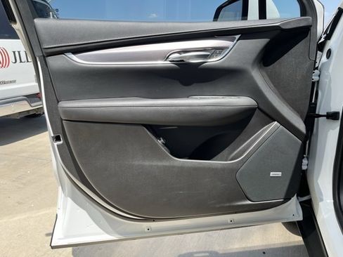 Certified 2023 Cadillac XT5 Luxury image 30