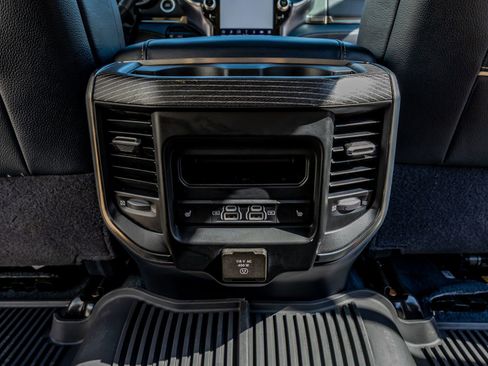 Used 2023 RAM 2500 Limited image 34