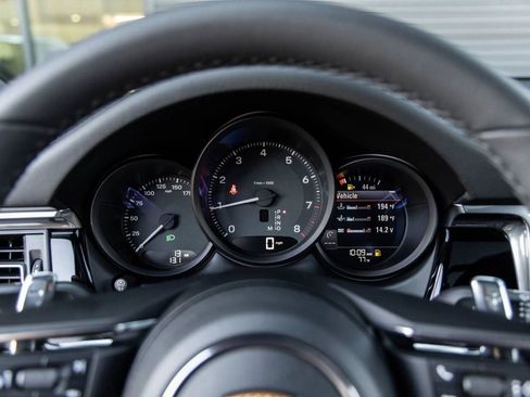 New 2026 Porsche Macan image 76