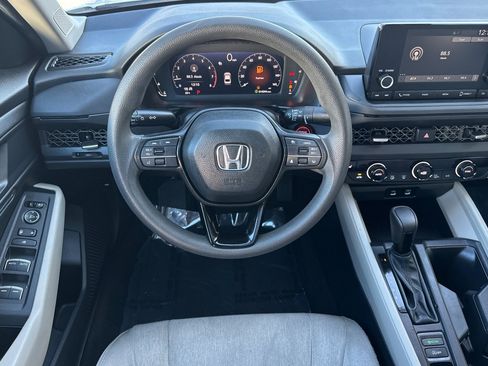 Used 2025 Honda Accord SE image 27