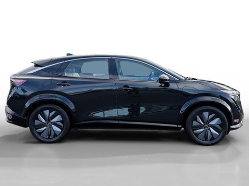 Used 2024 Nissan Ariya FWD image 6