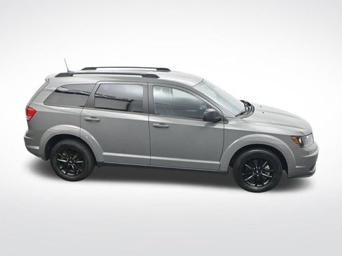 Used 2020 Dodge Journey SE w/ SE Popular Equipment Group image 27