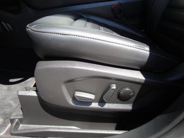 Used 2023 Ford Edge SEL w/ Convenience Package AWD/4WD image 15
