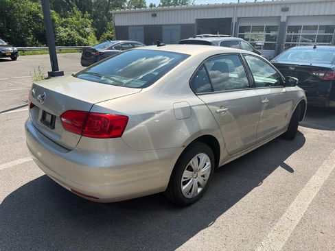 Used 2014 Volkswagen Jetta SE FWD image 18