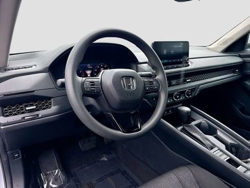 Certified 2023 Honda Accord EX image 11