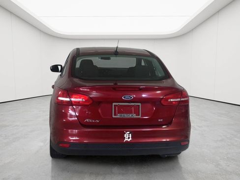 Used 2017 Ford Focus SE FWD image 6