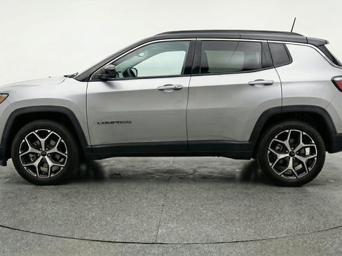 Used 2025 Jeep Compass Limited AWD/4WD image 5