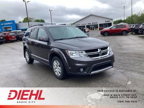 Used 2019 Dodge Journey SE w/ Connectivity Group AWD/4WD image 1