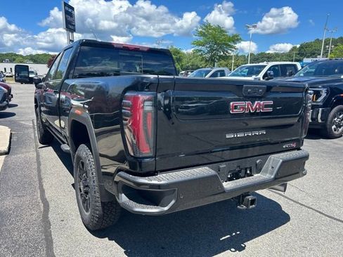 New 2026 GMC Sierra 2500 AT4 w/ AT4 Premium Plus Package AWD/4WD image 5