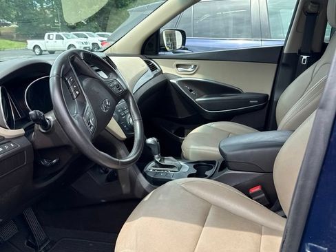 Used 2017 Hyundai Santa Fe Sport FWD image 6