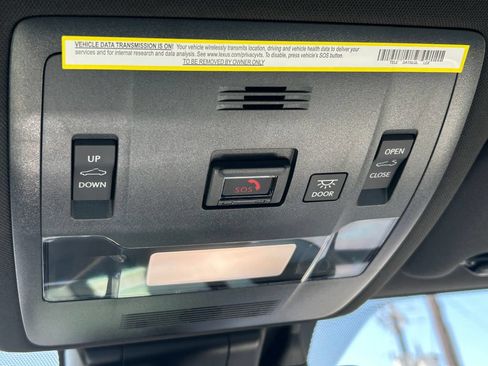 Used 2024 Lexus IS 500 RWD image 19