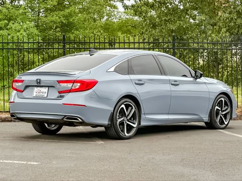 Used 2022 Honda Accord Sport image 3
