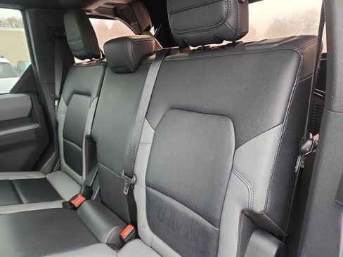 Used 2022 Ford Bronco Black Diamond image 26