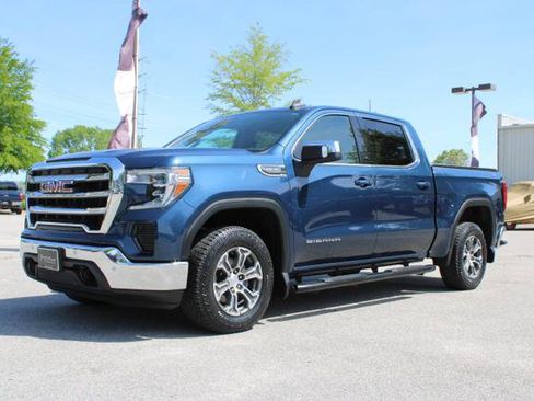 Used 2021 GMC Sierra 1500 SLE w/ X31 Off-Road Package image 1