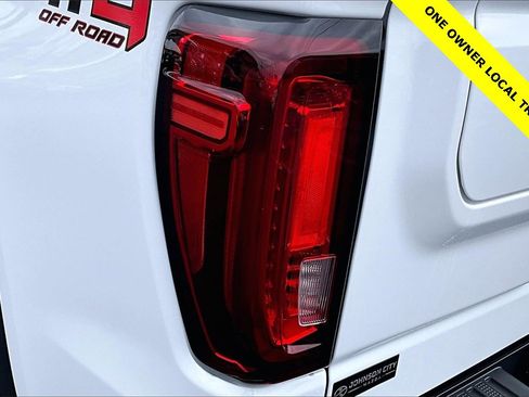 Used 2024 GMC Sierra 1500 AT4 w/ Technology Package image 31