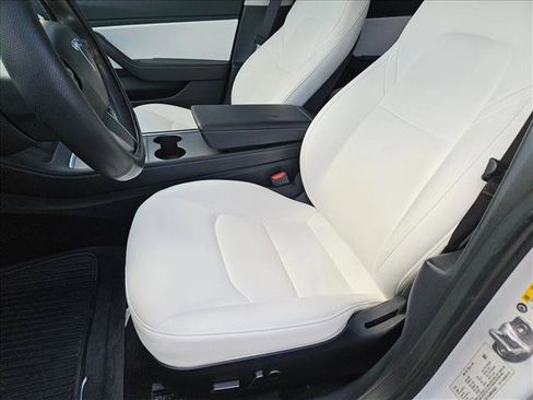 Used 2021 Tesla Model 3 Standard Range Plus image 13