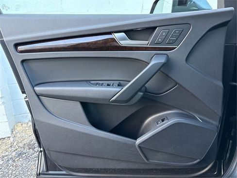 Used 2018 Audi Q5 2.0T Premium Plus image 22