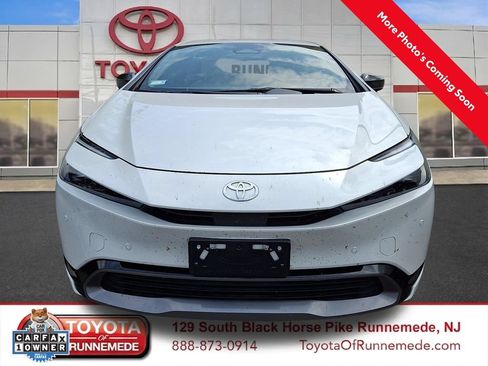 Used 2024 Toyota Prius XLE AWD/4WD image 3