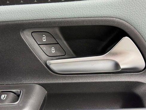 New 2026 Mercedes-Benz GLB 250 4MATIC image 24