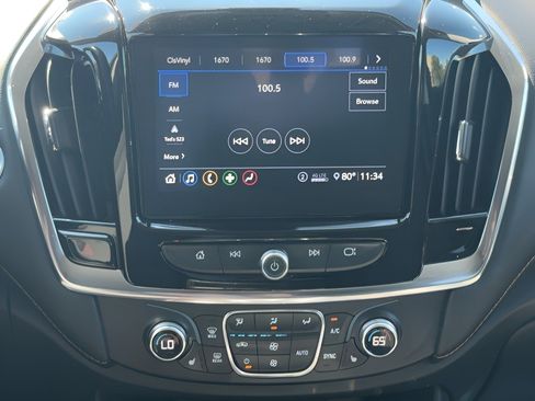 Used 2021 Chevrolet Traverse LT AWD/4WD image 38