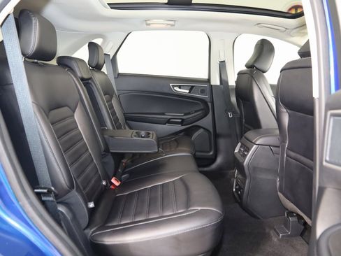 Used 2024 Ford Edge SEL w/ Convenience Package image 13