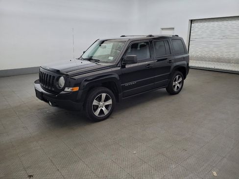 Used 2016 Jeep Patriot High Altitude AWD/4WD image 2