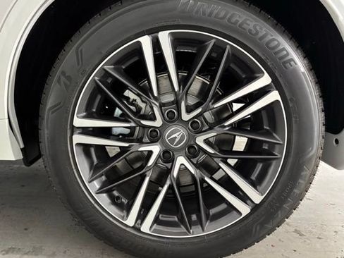 Used 2026 Acura MDX SH-AWD w/ Advance Package image 9