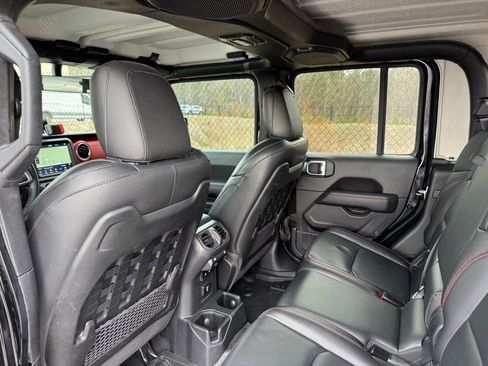 Used 2021 Jeep Gladiator Rubicon image 22