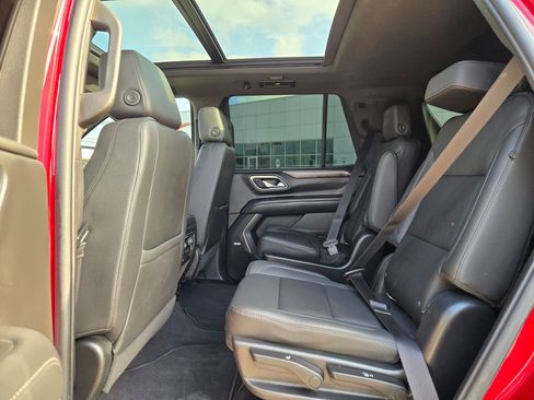 Used 2022 Chevrolet Tahoe Z71 w/ Z71 Off-Road Package image 15