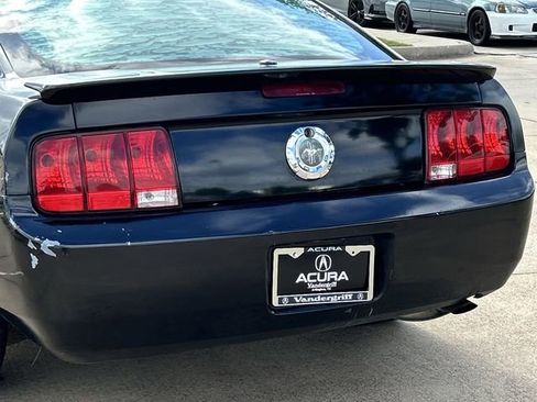 Used 2007 Ford Mustang Premium RWD image 6
