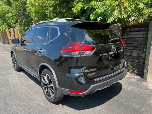 Used 2018 Nissan Rogue SL w/ Premium Package image 6