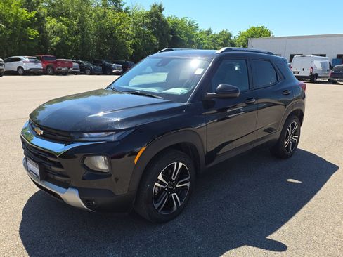 Certified 2023 Chevrolet TrailBlazer LT w/ Convenience Package AWD/4WD image 4