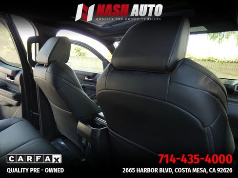 Used 2025 Toyota Tacoma Limited AWD/4WD image 48
