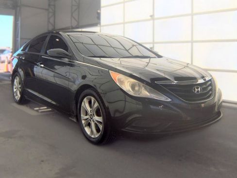 Used 2011 Hyundai Sonata GLS w/ Popular Equipment Pkg 2 FWD image 3