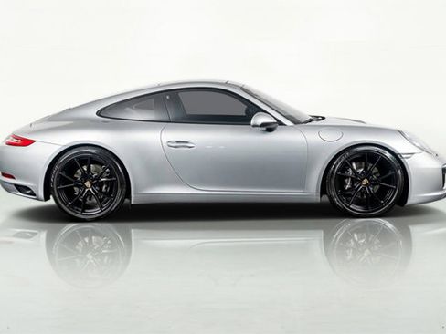 Used 2017 Porsche 911 Carrera image 5